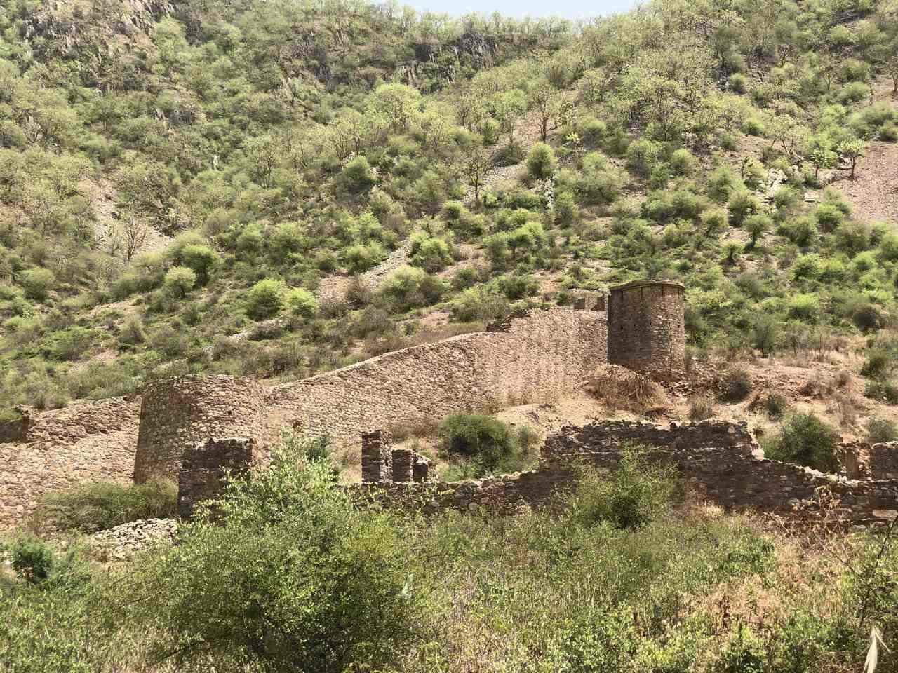 Bhangarh Fort Rajasthan One Of The Most Haunted Ghost Towns In India