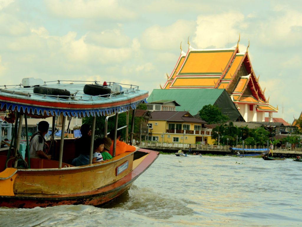 Bangkok river river cruise, Cruising on the river in Bangkok, temples along the river in Bangkok