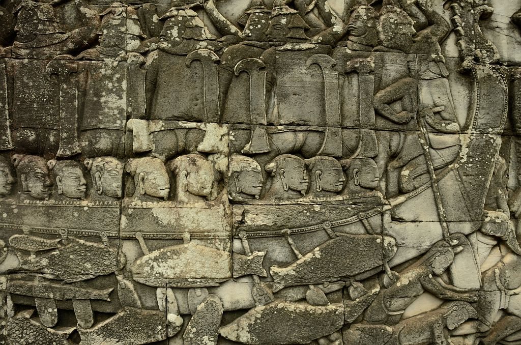 Bass relief Bayon Angkor Thom Cambodia, battle between Khmers and Chams