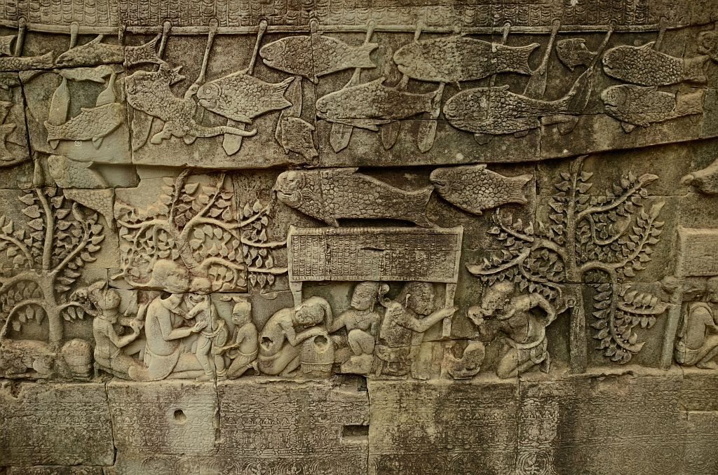 Bass reliefs Bayon Angkor thom