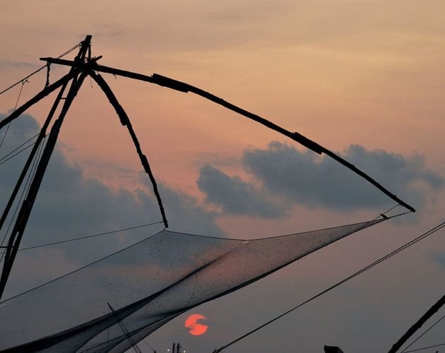 Fort Kochi, Kerala, Chinese Fishing Nets, sunset in Fort Kochi