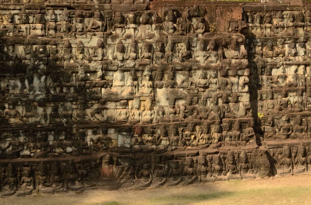 Leper King Terrace, monuments to see in Angkor Thom