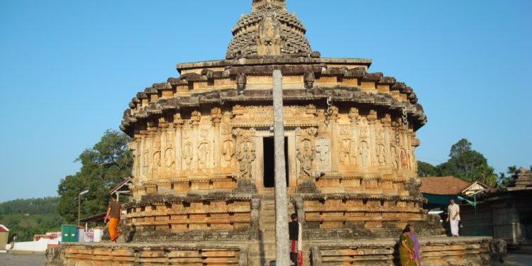 Sringeri, Vidyashakara temple