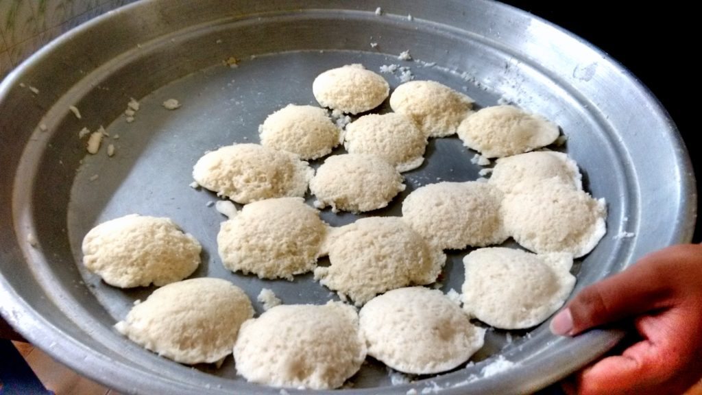 Top ten Chennai eateries , Idlis at Rayar Mess