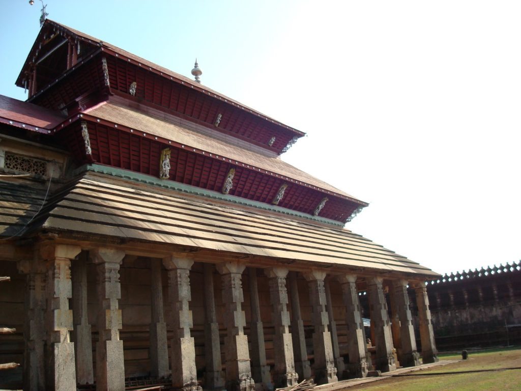 Moodabidri, thousand pillar basadi