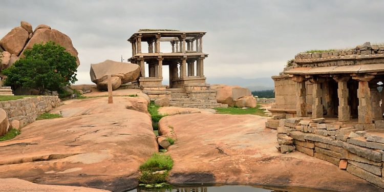 Hemakuta Hill, Places to visit in Hampi