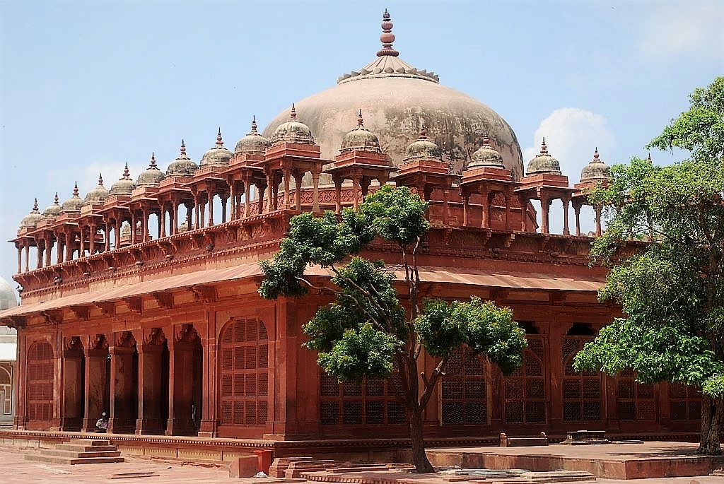 places to visit in Fatehpur Sikri, history of Fatehpur Sikri, Agra to Fatehpur Sikri distance