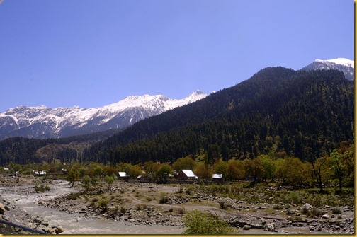 kashmir river snow capped mountains photo , srinagar river snow capped mountains photo