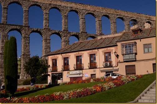 roman aqueduct-segovia-spain