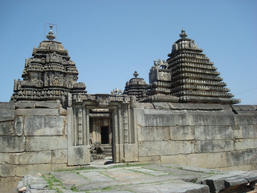 Hoysala temple architecture, Hoysala art and architecture