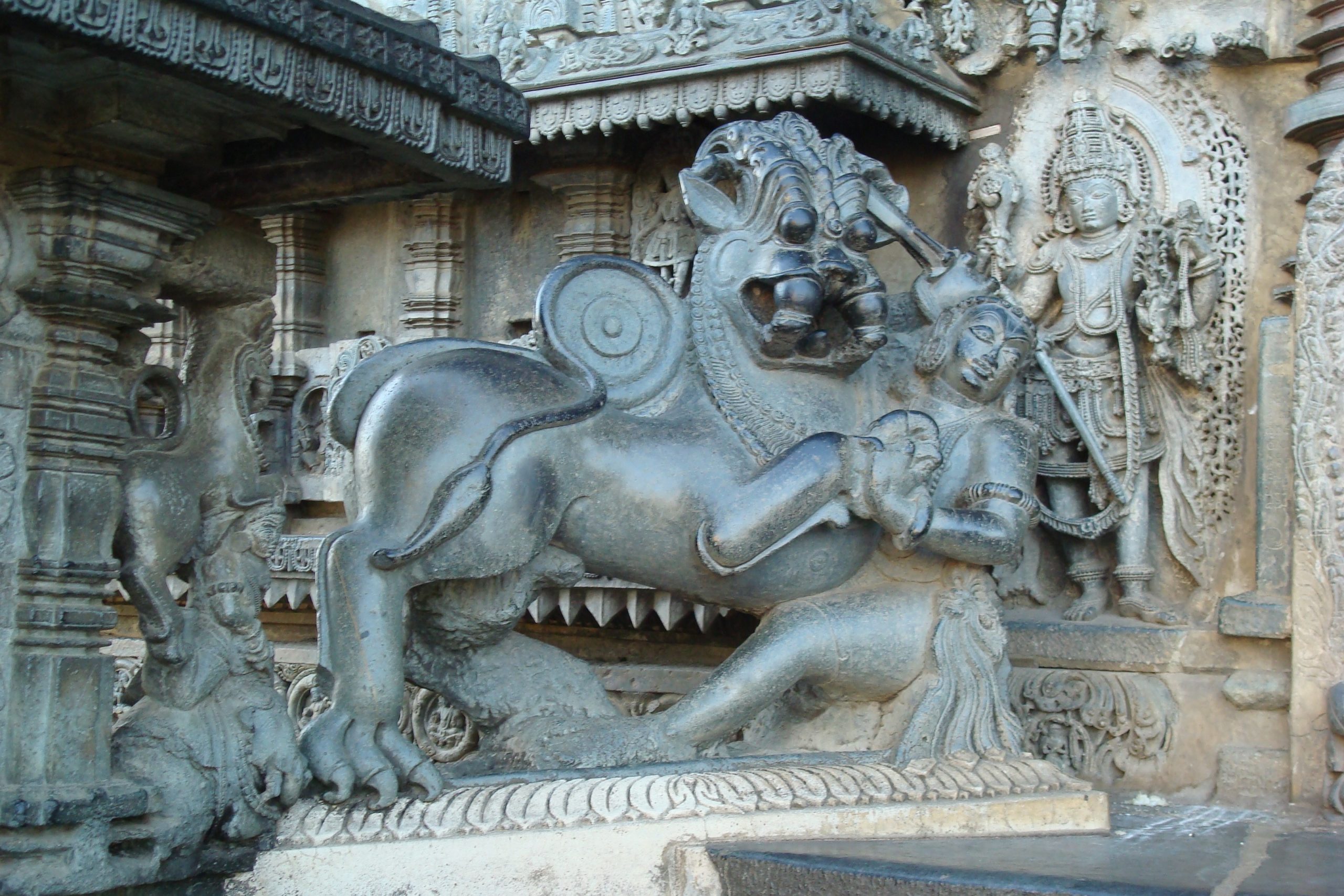 Hoysala Symbol | Sundarbharath's Weblog