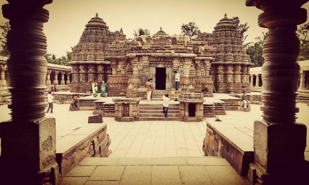 Somnathpur, Hoysala temple, Mallitamma, Hoysala temple architecture