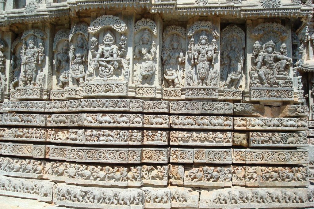 Nuggehalli, Hoysala temple, Mallitamma, Hoysala temple architecture