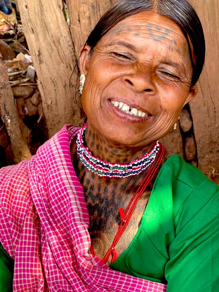 PDF) STUDY OF TATTOO MAKING OF THE BAIGA TRIBE OF CENTRAL INDIA | Kanchan  Paul - Academia.edu