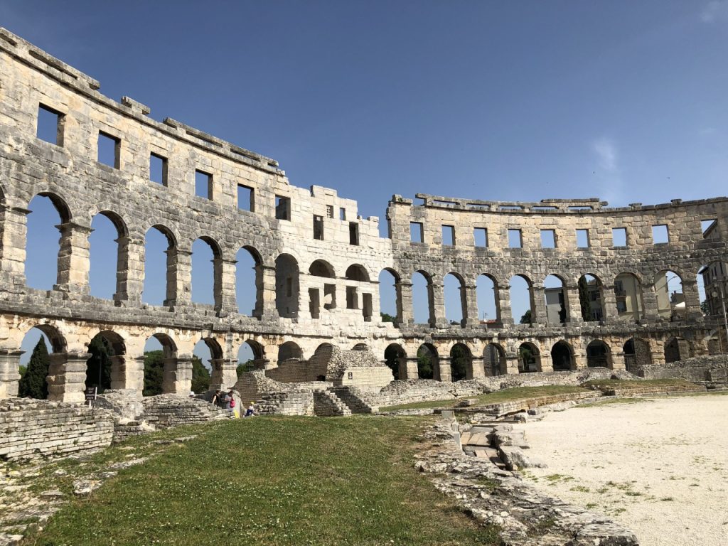 Pula Istria, Pula Amphitheater